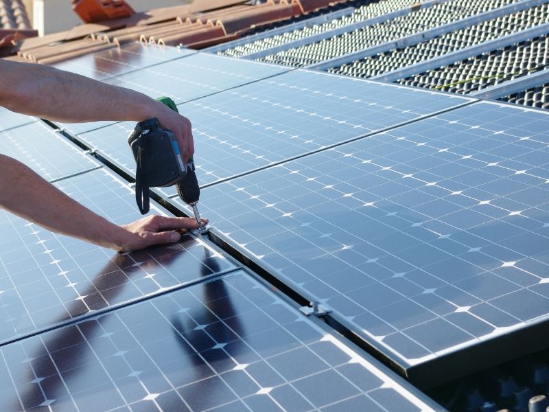 Polecane narzędzia do montażu specjalistów